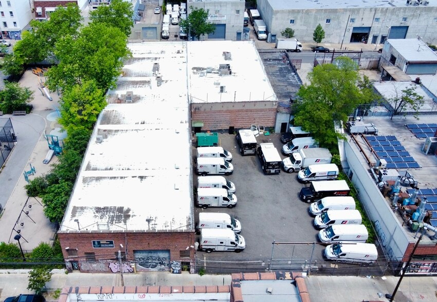 More Photos Of 253-257 Meserole St, Brooklyn Warehouse For Sale