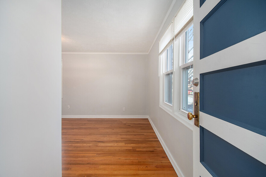 More Photos Of 5519 Northwest Radial Hwy, Omaha Medical For Sale