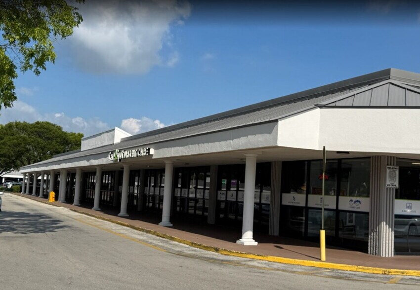 More Photos Of 18600-18760 NW 67th Ave, Miami Gardens Unknown For Lease