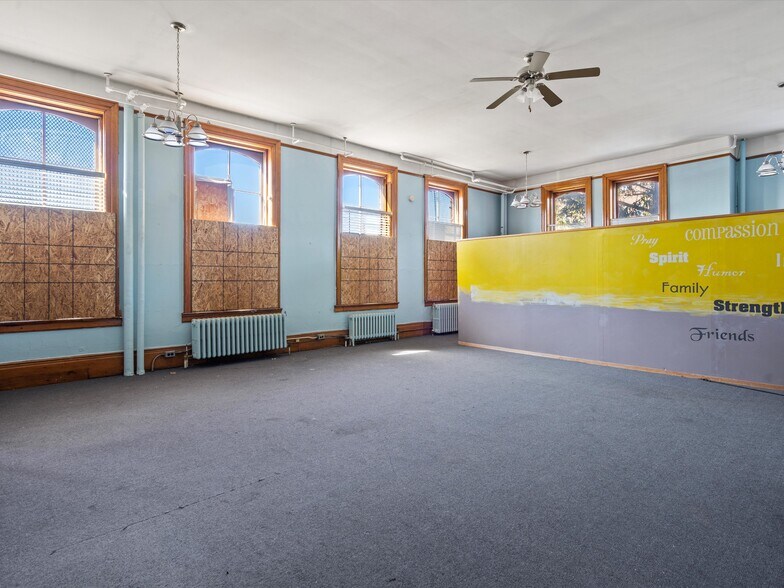 More Photos Of 453 Martin Luther King Jr. Blvd, Detroit Loft Creative Space For Sale