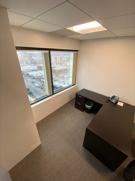More Photos Of 330 N Brand Blvd, Glendale Office For Lease