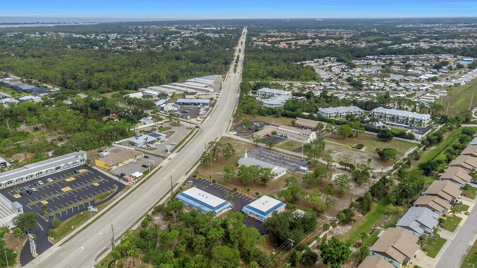 More Photos Of 655 N Indiana Ave, Englewood Medical For Sale