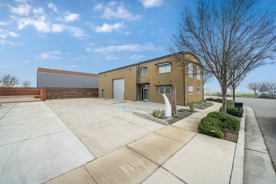 Primary Photo Of 3508 Combine St, Paso Robles Warehouse For Lease