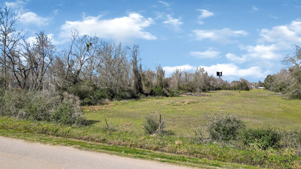 More Photos Of 3615 10th St, Brookshire Land For Sale