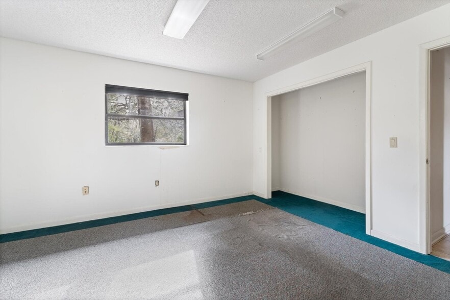 More Photos Of 2303 W Highway 44, Inverness Office For Sale