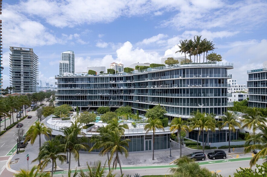 More Photos Of 1 Collins Ave, Miami Beach Apartments For Lease