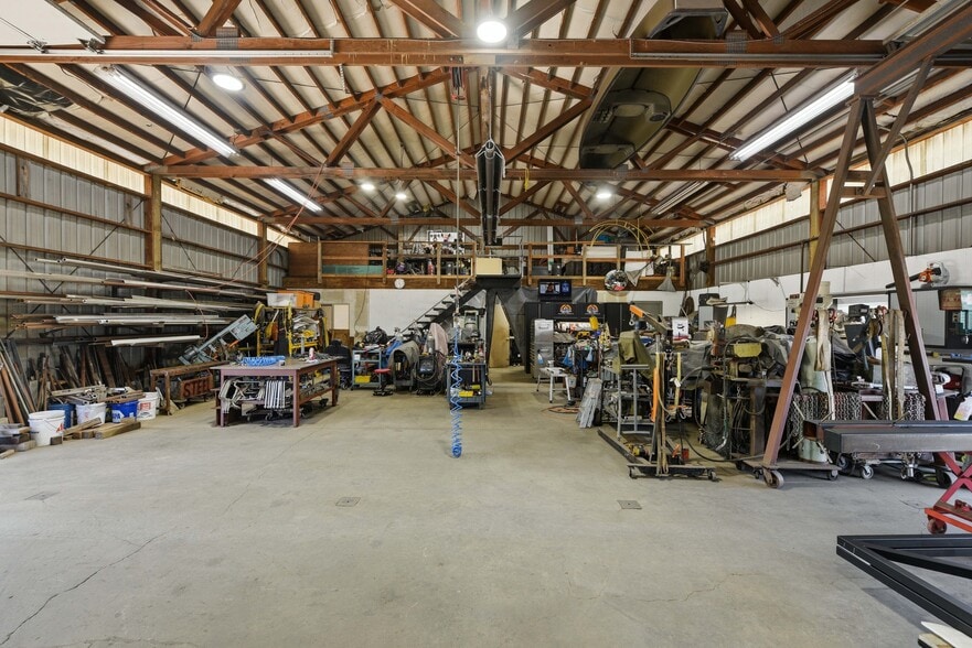 More Photos Of 55374 Rosa Rd, Bandon Manufacturing For Sale