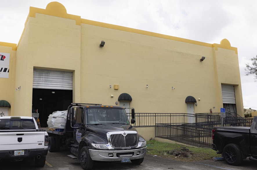 More Photos Of 2005 NW 110th Ave, Miami Warehouse For Lease