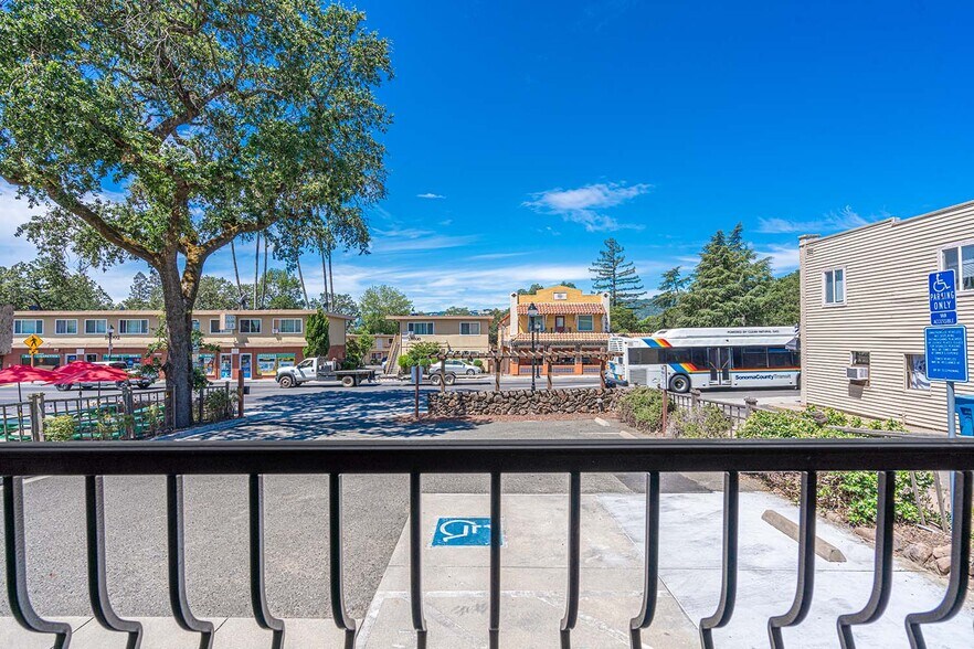 More Photos Of 17977 Sonoma Hwy, Sonoma Office For Sale