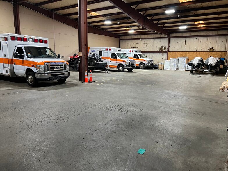 More Photos Of 475 Church St, New Bedford Warehouse For Lease