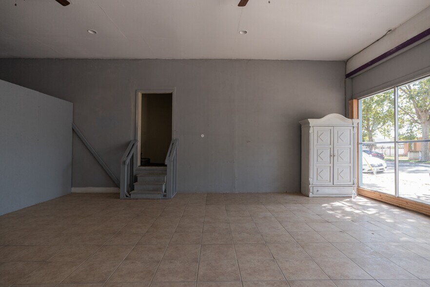 More Photos Of 3882 Washington Ave, Le Grand Apartments For Sale