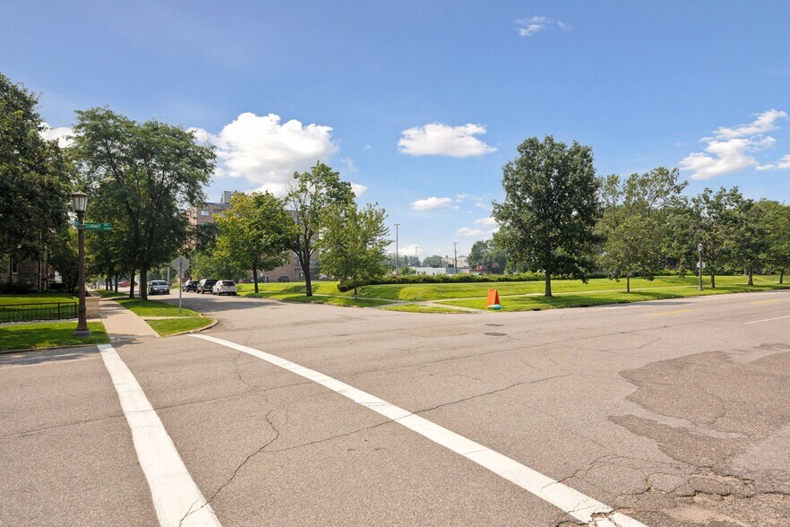 More Photos Of 750 Summit Ave, Saint Paul Land For Sale