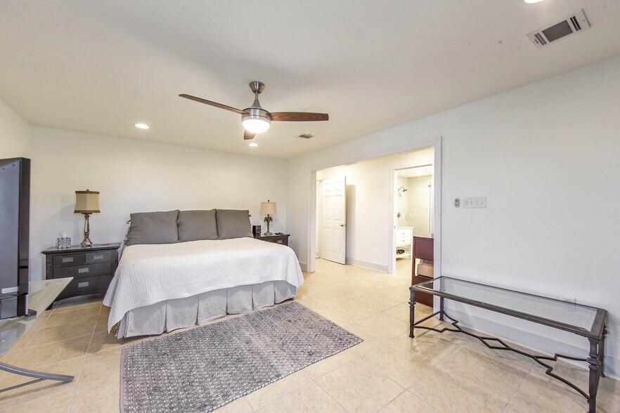 More Photos Of 179 Enterprise Dr, Houma Office Residential For Sale
