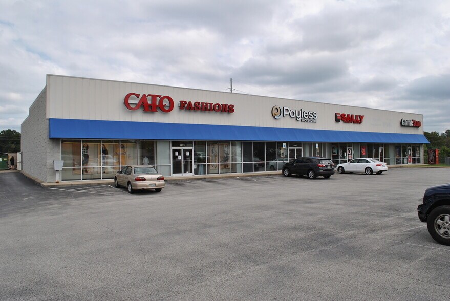 More Photos Of 2095-2103 S Highland Ave, Jackson Storefront Retail Office For Lease