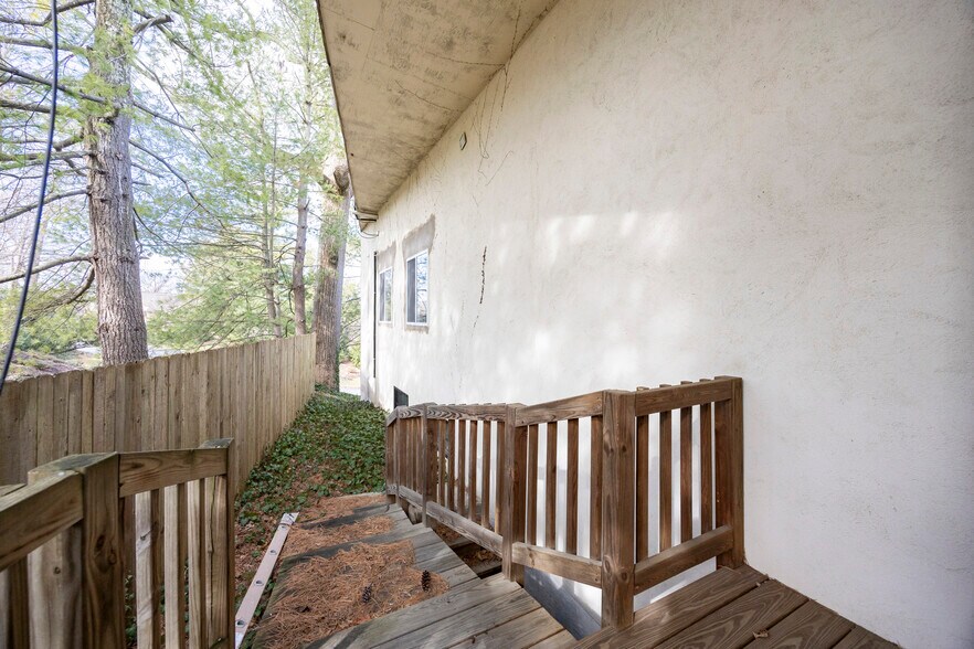 More Photos Of 232 Conestoga Rd, Wayne Loft Creative Space For Sale