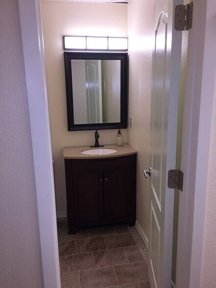 More Photos Of 13740 Research Blvd, Austin Office Residential For Sale