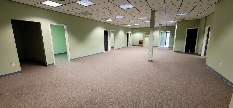 More Photos Of 70 Zachary Rd, Manchester Research And Development For Lease