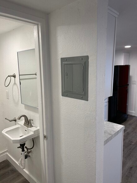 More Photos Of 8910-8912 N 3rd St, Phoenix Apartments For Sale