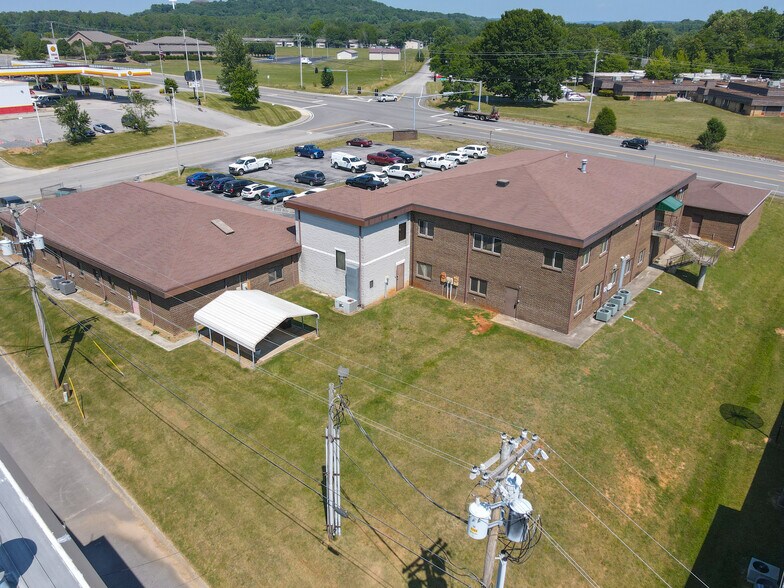 More Photos Of 1221 S Willow Ave, Cookeville Office Residential For Sale