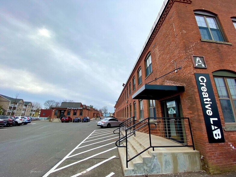 More Photos Of 168 Center St, Southington Industrial For Lease