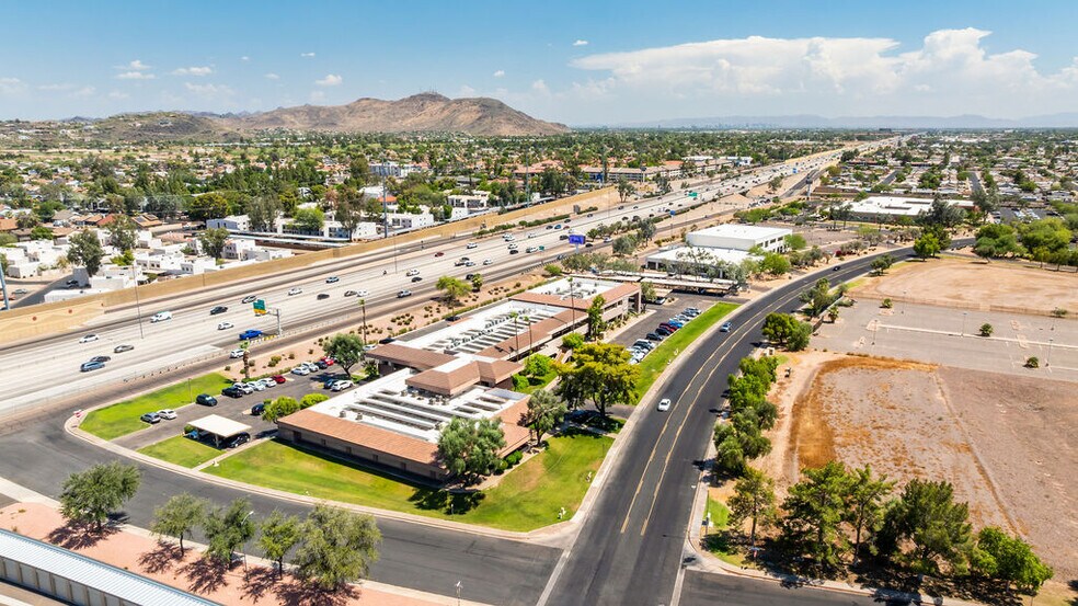 More Photos Of 15600-15650 N Black Canyon Hwy, Phoenix Office For Sale