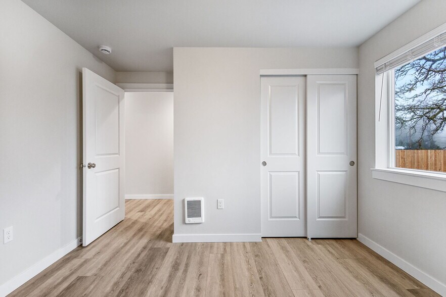 More Photos Of 1183 37TH Ct, Sweet Home Multifamily For Sale