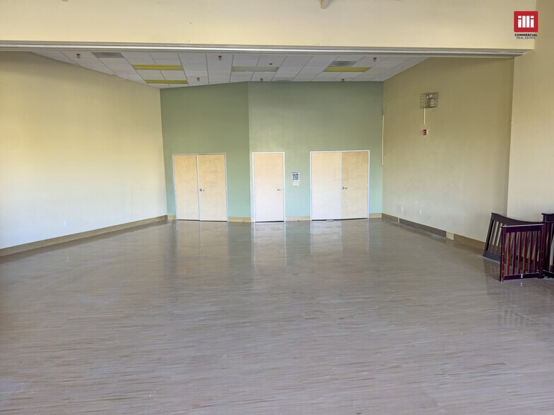 More Photos Of 18760 Flying Tiger Dr, Canyon Country Unknown For Lease