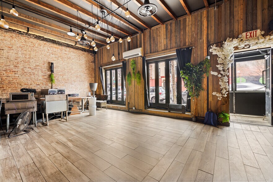 More Photos Of 762 Franklin Ave, Brooklyn Storefront Retail Residential For Lease