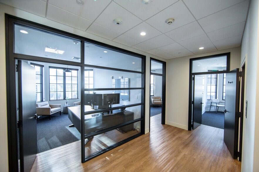 More Photos Of 25 Maplewood Ave, Portsmouth Office Residential For Sale