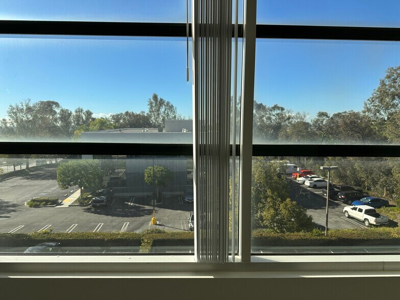 More Photos Of 1111 Corporate Center Dr, Monterey Park Loft Creative Space For Sale