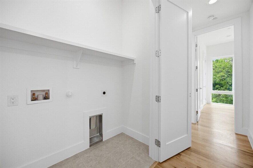 More Photos Of 4605 Belmont Ave, Dallas Apartments For Sale