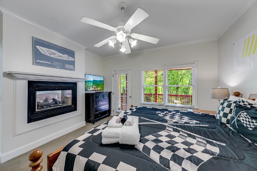 More Photos Of 892 Edelweiss Strasse, Helen Hotel For Sale