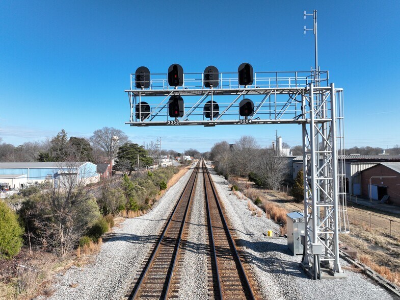 More Photos Of 110 Thermoid Way, Salisbury Manufacturing For Sale