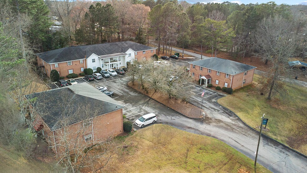 More Photos Of 170 Westwood Dr, Thomson Apartments For Sale