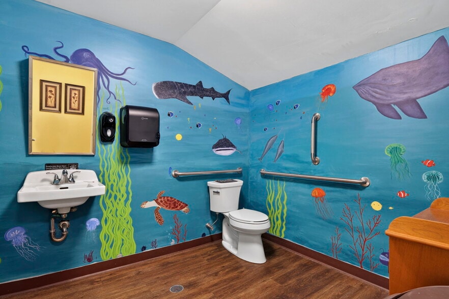 More Photos Of 16 Colls Farm Rd, Jaffrey Freestanding For Sale