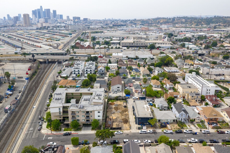 More Photos Of 1817 Sichel St, Los Angeles Land For Sale