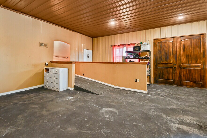 More Photos Of 109 Myrtle, Pierce City Storefront Retail Residential For Sale