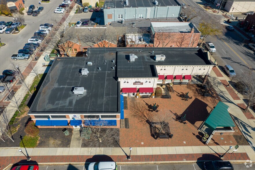 More Photos Of 4007-4011 Broadway St, Grove City Freestanding For Lease