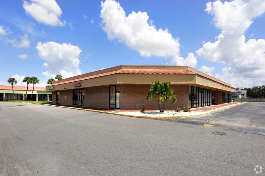 More Photos Of 6463-6501 102nd Ave, Pinellas Park Storefront For Lease