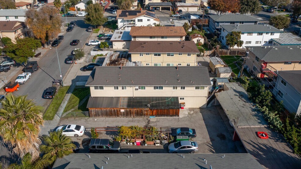 More Photos Of 2360 Mammoth Dr, San Jose Apartments For Sale