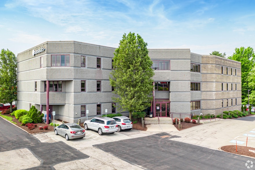 More Photos Of 10475 Perry Hwy, Wexford Medical For Lease