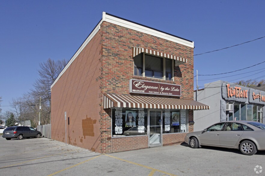 Primary Photo Of 723 Lakeshore Rd E, Mississauga Storefront Retail Office For Sale