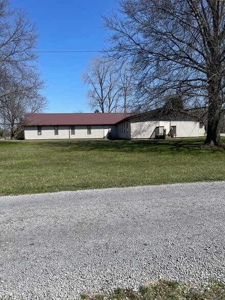 More Photos Of 1207 S Wayne St, Angola Religious Facility For Sale