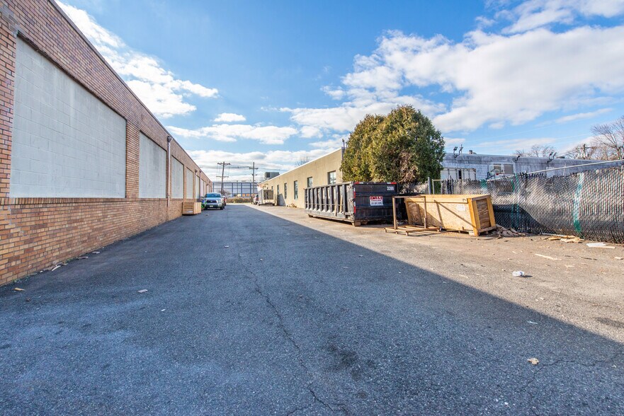 More Photos Of 85 W Forest Ave, Englewood Manufacturing For Sale