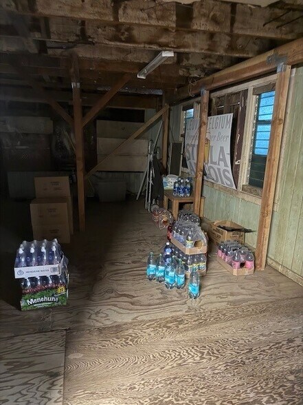 More Photos Of 47-723 Kamehameha Hwy, Kaneohe Freestanding For Sale