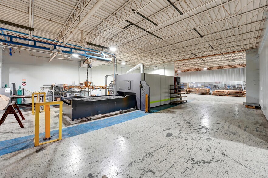 More Photos Of 1904 W Emory Rd, Powell Light Manufacturing For Sale