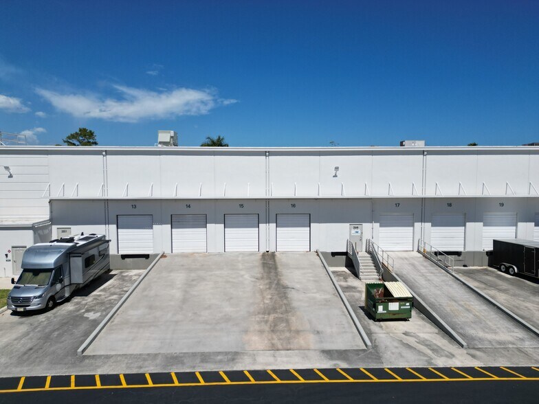 More Photos Of 2049 High Ridge Rd, Boynton Beach Industrial For Lease