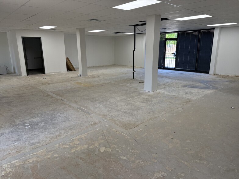 More Photos Of 3007 NW 63rd St, Oklahoma City Office For Sale