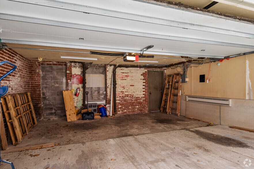 More Photos Of 1906 Sunderland Pl NW, Washington Office Residential For Sale