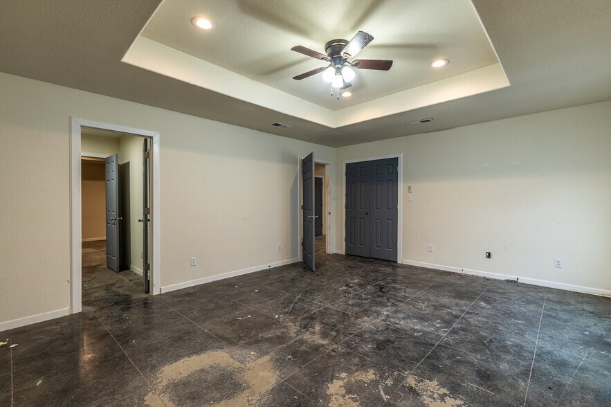 More Photos Of 118 Monroe St., Itasca Office For Lease